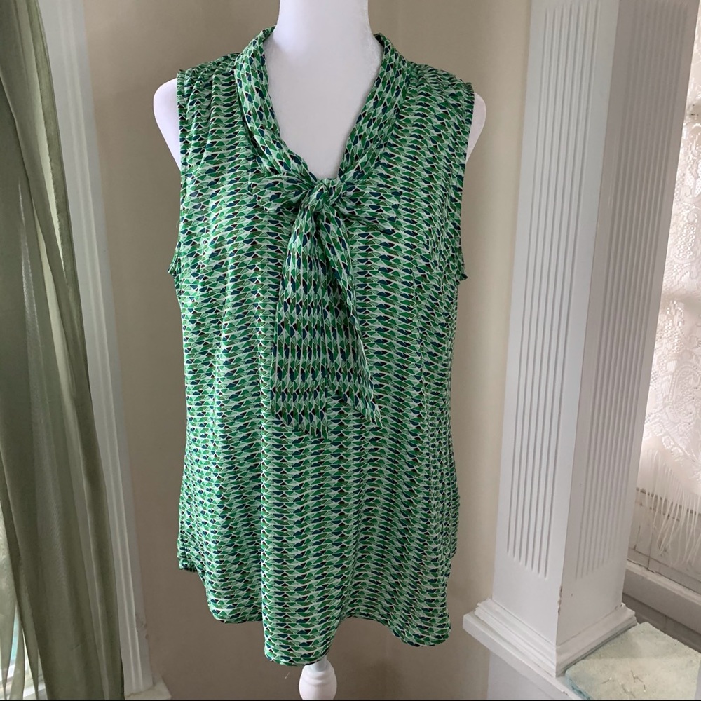 Roz & Ali vibrant green geometric pattern sleeveless blouse with neck bow tie